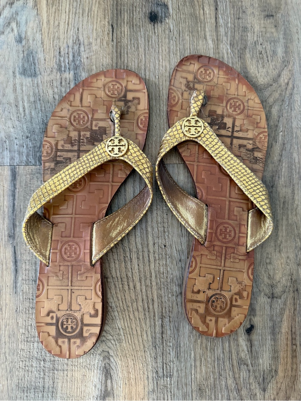 Tory Burch Gold Metallic Snake-Texture Logo Thong Sandals
